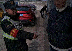 拒收賄賂樹(shù)正氣 堅持原則守廉潔 --金橋網(wǎng)格隊員拒收賄賂