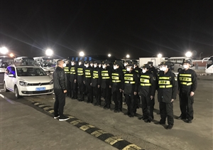 宗保保安值守一線(xiàn)   嚴防境外疫情輸入   ——宗保公司參與疫情防