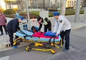 助人為樂(lè )展風(fēng)采系列—近期公司涌現3起助人為樂(lè )好人好事