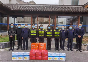 黃山市高新區管委會(huì )領(lǐng)導春節慰問(wèn)宗保隊員